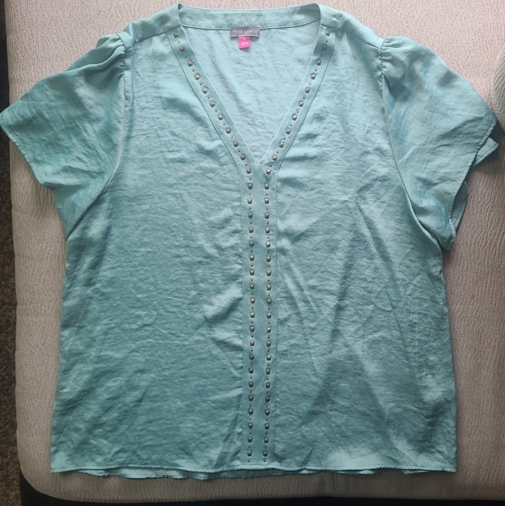 Vince Camuto Top